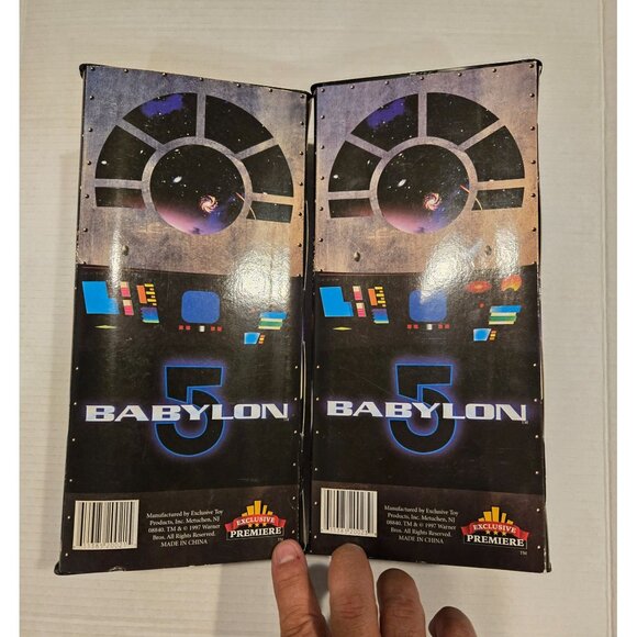 97 Babylon 5: Susan & Londo Premier L.E. Collector's Series Action Figures - Picture 2 of 2